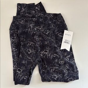 Pattern Leggings with Stretchy Fit